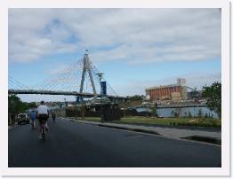 pict8978 * 2560 x 1920 * (1.9MB)