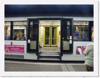 pict5105 * (Germany,Köln), Door and folding step of K5000 tram (App stn) * 2560 x 1920 * (3.81MB)